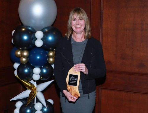 GRINNtogether Honor Award to Jennifer Cogley